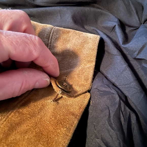 This is a vintage GAP men’s size large coat. - Picture 10 of 10